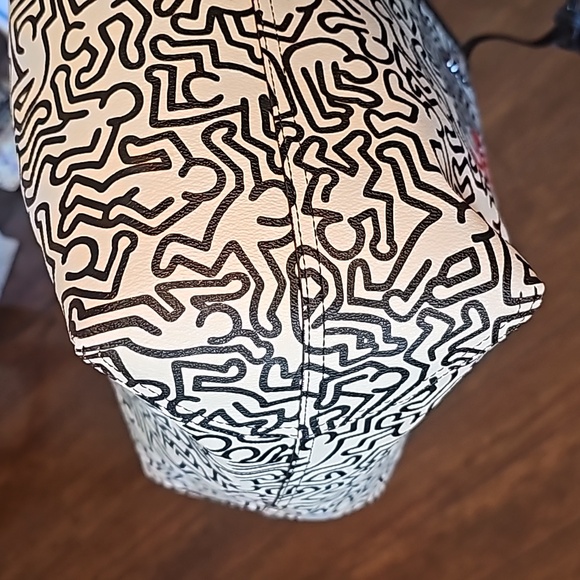 Coach x Keith Haring Reversible City Tote EUC! - Picture 9 of 15